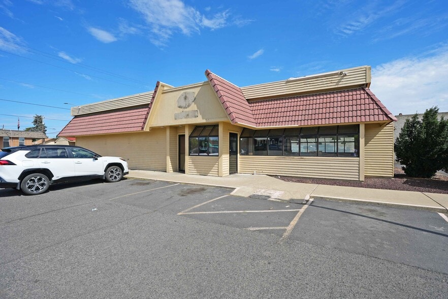 318 S Wapato Ave, Wapato, WA for sale - Building Photo - Image 2 of 23