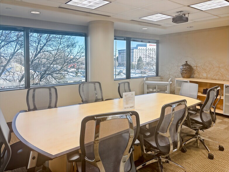 5250 Old Orchard Rd, Skokie, IL à louer - Photo intérieure - Image 3 de 15