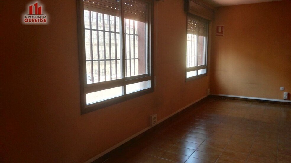 Office in Ourense, Orense for lease - Primary Photo - Image 2 of 4