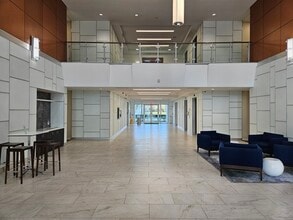 2500 Weston Rd, Weston, FL à louer Photo intérieure- Image 2 de 13