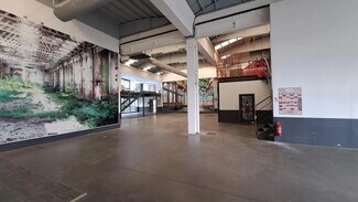 Plus de détails pour Local d'activités à louer