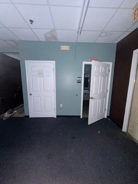 1907 S College St, Auburn, AL à louer - Photo du bâtiment - Image 2 de 25