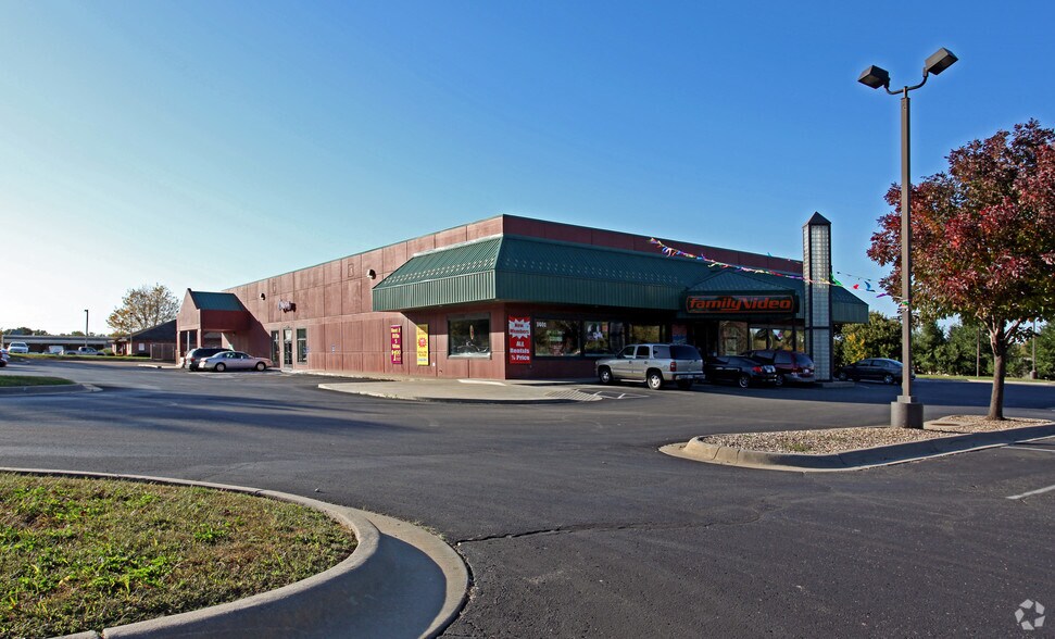 1401 SW Gage Blvd, Topeka, KS à louer - Photo principale - Image 1 de 2