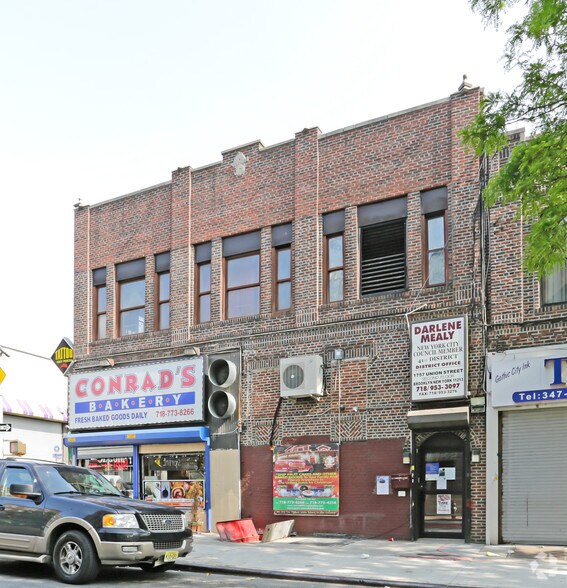 289-299 Utica Ave, Brooklyn, NY à louer - Photo du bâtiment - Image 3 de 5