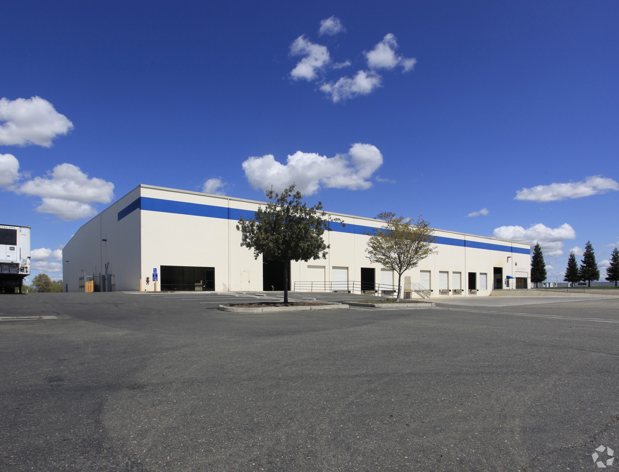4113 Gold River Ln, Stockton, CA for lease Primary Photo- Image 1 of 4