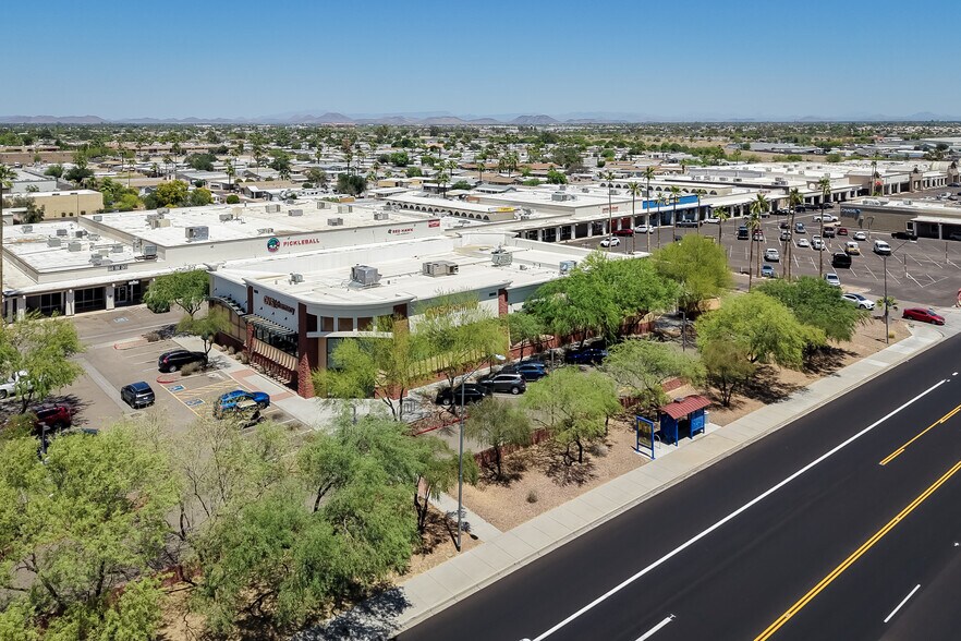 9750 W Peoria Ave, Peoria, AZ à louer - Photo du bâtiment - Image 3 de 20