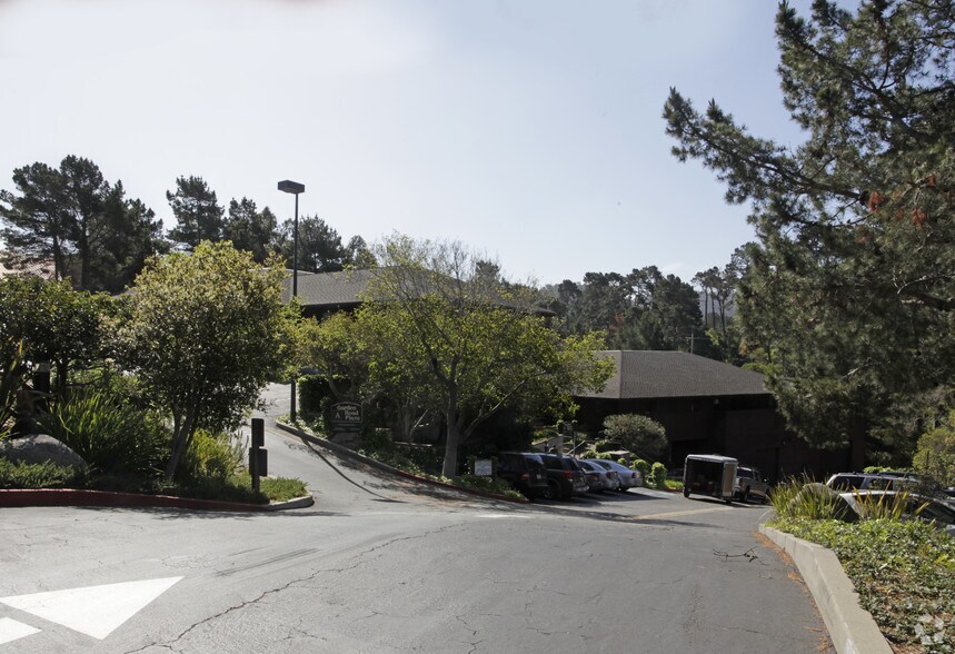 2150 Garden Rd, Monterey, CA à louer - Photo du bâtiment - Image 2 de 5