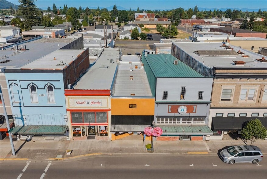 764 S Main St, Lebanon, OR for sale - Building Photo - Image 3 of 11