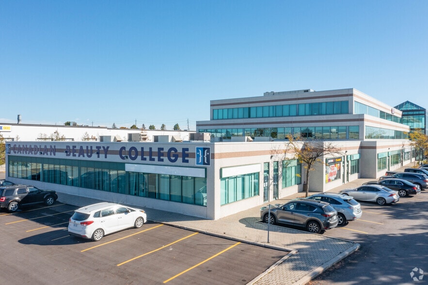 1091 Gorham St, Newmarket, ON for lease - Building Photo - Image 3 of 6