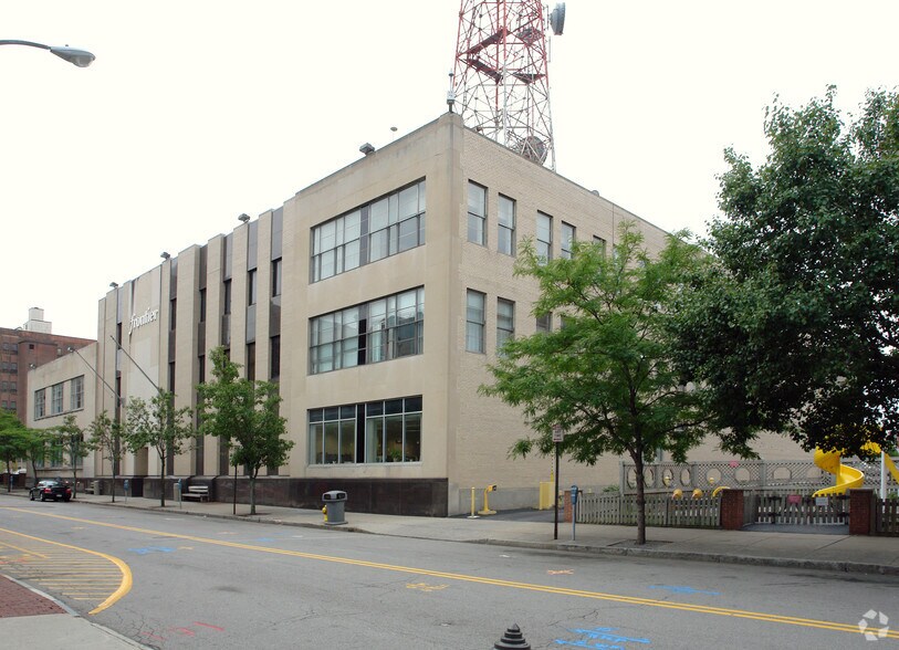 95 N Fitzhugh St, Rochester, NY à louer - Photo du bâtiment - Image 2 de 4