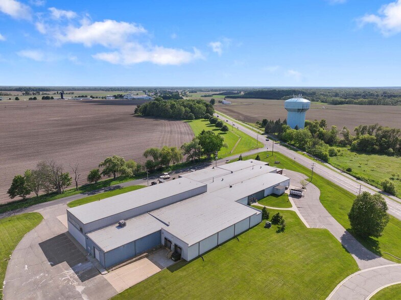 7878 Gull Rd, Richland, MI à louer - Photo du bâtiment - Image 3 de 32