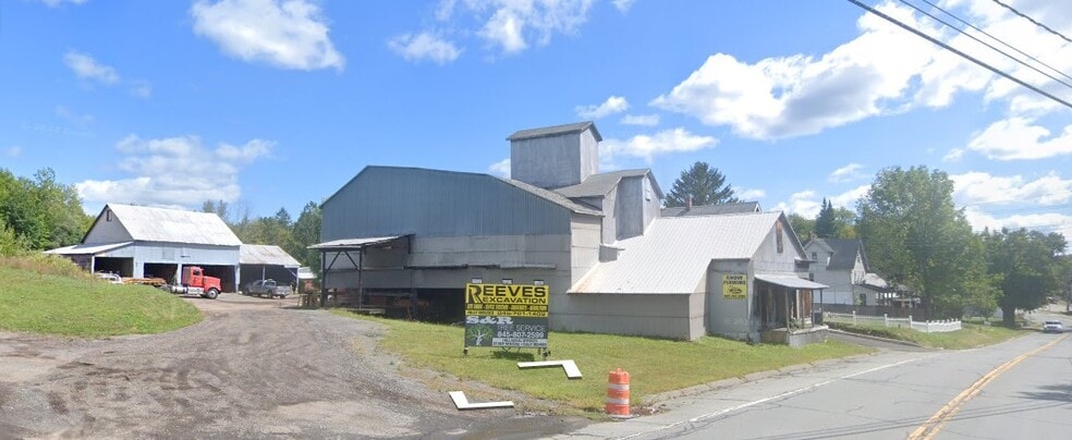 287 Chestnut St, Liberty, NY for sale - Building Photo - Image 1 of 14