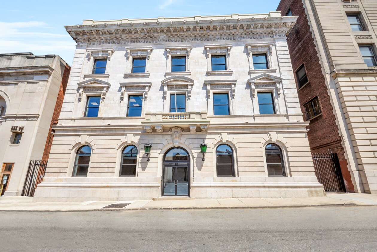 111 Washington St, Paterson, NJ à louer Photo du bâtiment- Image 1 de 36