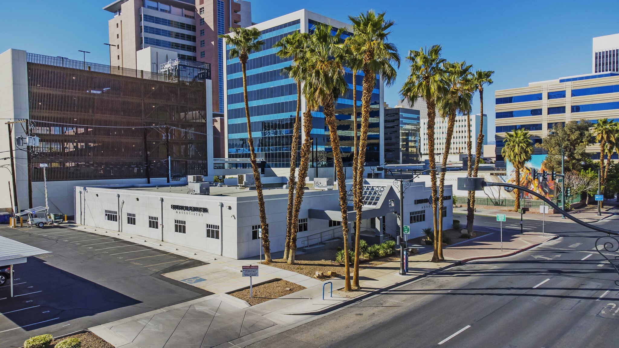 500 S 4th St, Las Vegas, NV for sale Primary Photo- Image 1 of 36