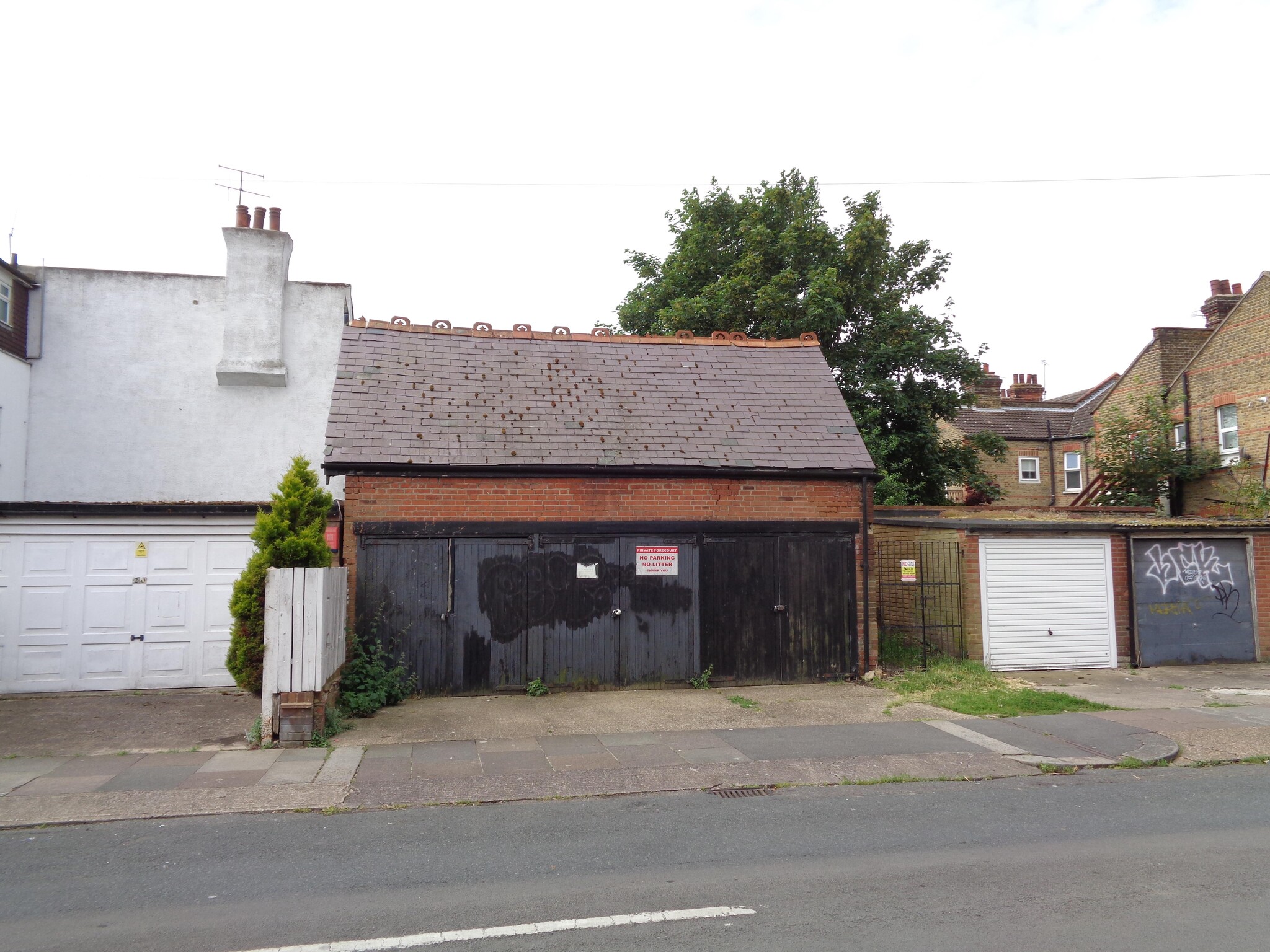 60 Cranley Rd, Westcliff On Sea for lease Building Photo- Image 1 of 2