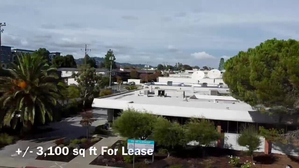 410-420 Brewster Ave, Redwood City, CA à louer - Vidéo sur l’inscription commerciale - Image 2 de 5