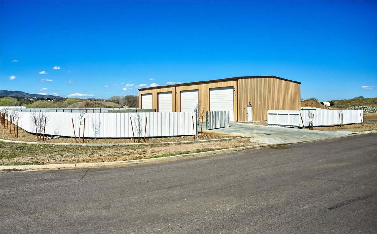 516 S Cold Water Ln, Dewey, AZ à vendre Photo du bâtiment- Image 1 de 27