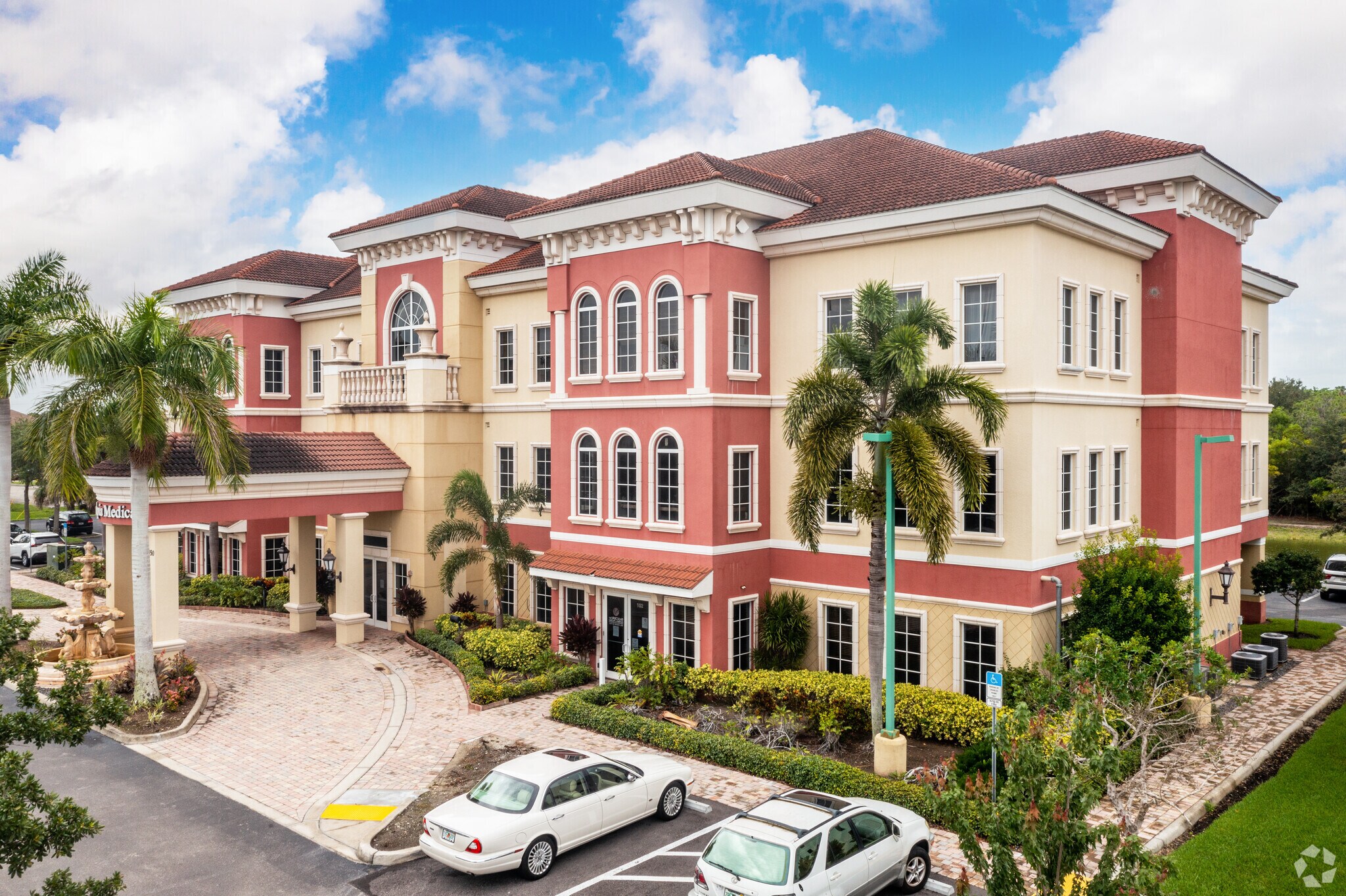 2350 Vanderbilt Beach Rd, Naples, FL for sale Primary Photo- Image 1 of 1