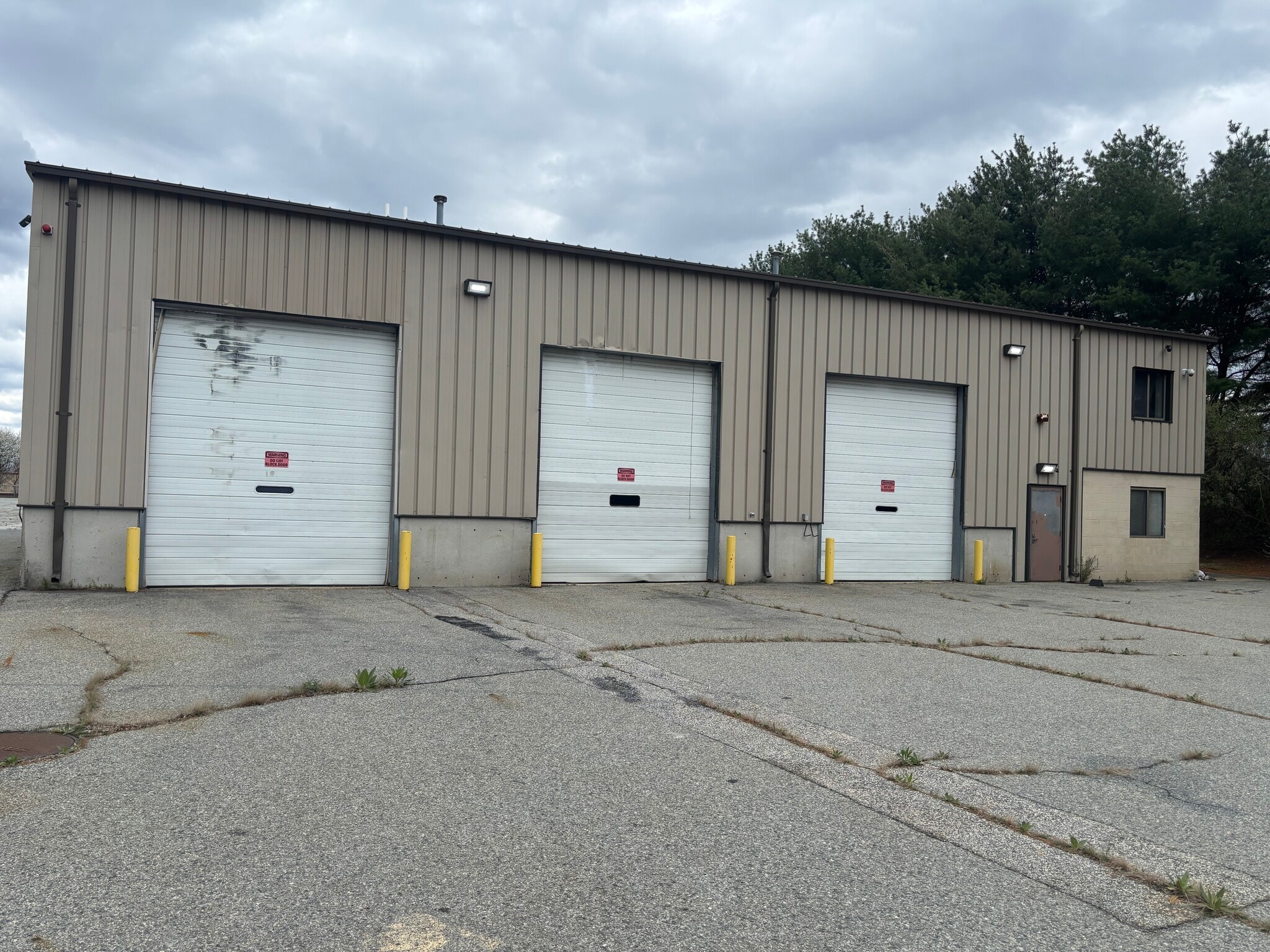 55 Industrial Rd, Cumberland, RI for lease Primary Photo- Image 1 of 12