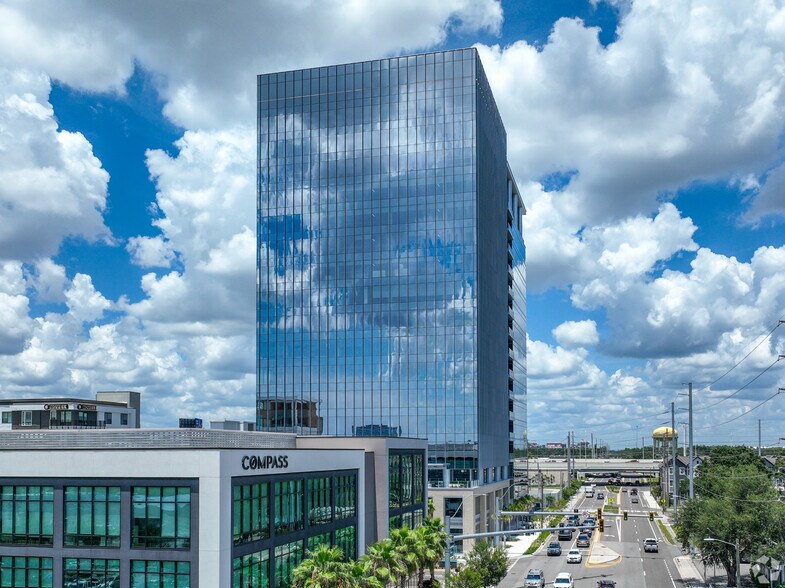 3725 W Grace St, Tampa, FL à louer - Photo du bâtiment - Image 2 de 7