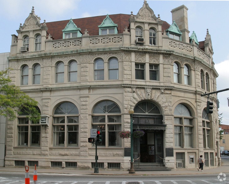 4 Broadway, Norwich, CT for lease - Building Photo - Image 2 of 25