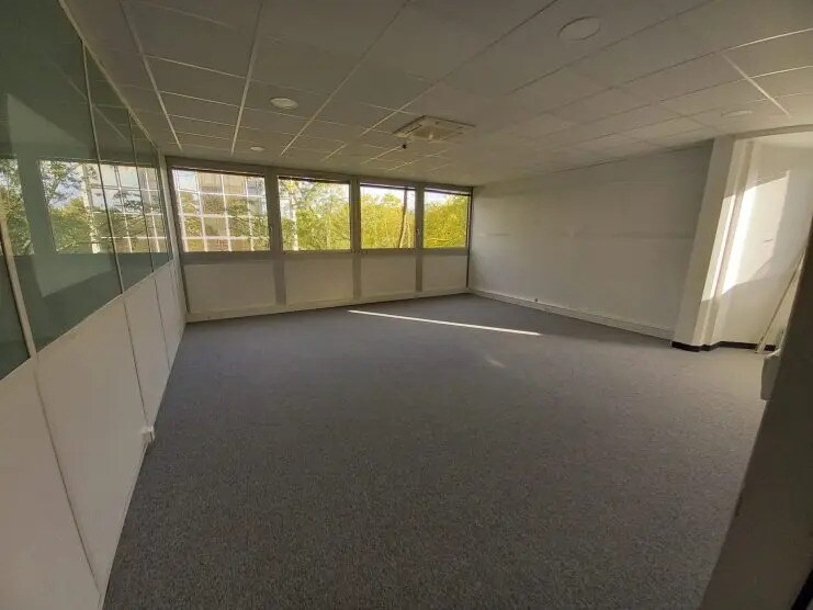 Office in Blagnac for lease Interior Photo- Image 1 of 10