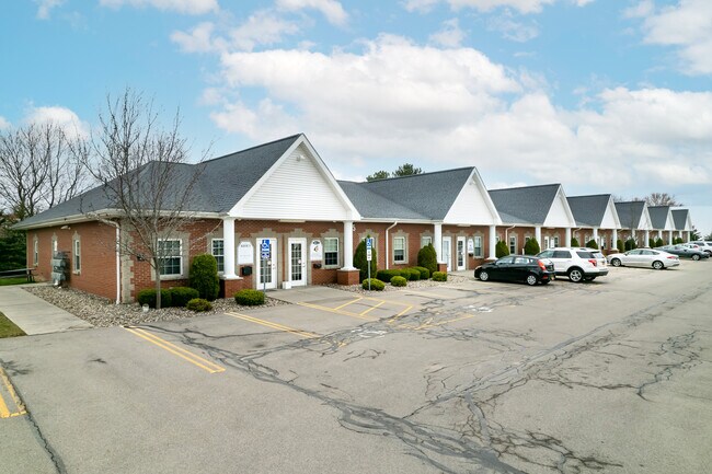 Plus de détails pour 115-151 SULLYS Trl, Pittsford, NY - Bureau à louer