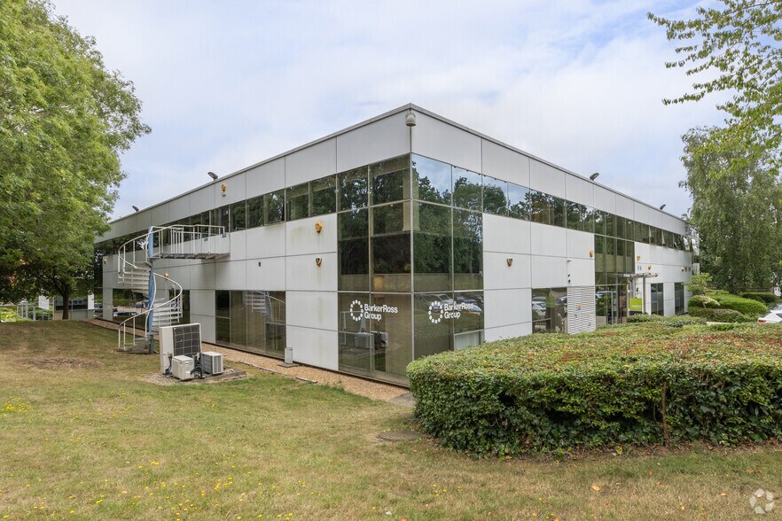 Sunrise Pky, Milton Keynes à louer - Photo principale - Image 2 de 3