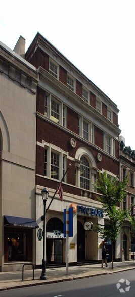 1511 Walnut St, Philadelphia, PA à louer - Photo du bâtiment - Image 2 de 21