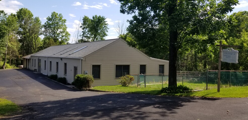 1992 Burnt Mills Rd, Bedminster, NJ à vendre - Photo du bâtiment - Image 1 de 1