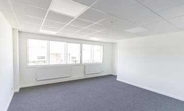 Poyle Rd, Slough for lease Interior Photo- Image 1 of 1