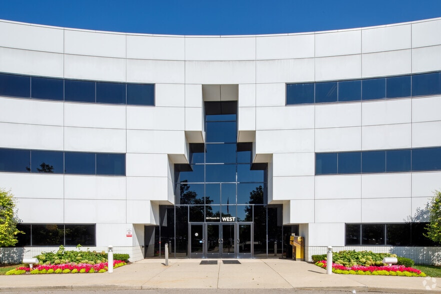100 Phoenix Dr, Ann Arbor, MI for lease - Building Photo - Image 1 of 14