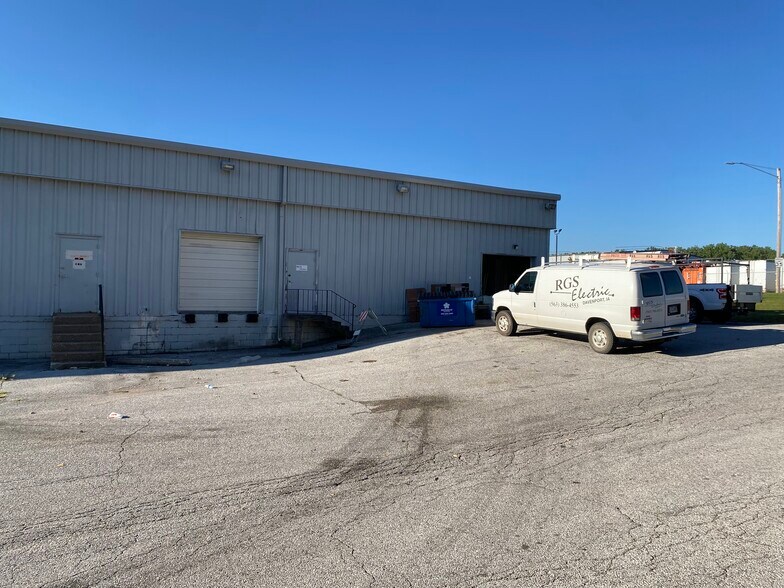 5107-5114 Tremont Ave, Davenport, IA à louer - Photo du bâtiment - Image 3 de 6