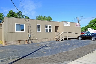 More details for 1830 E B St, Belleville, IL - Retail for Lease