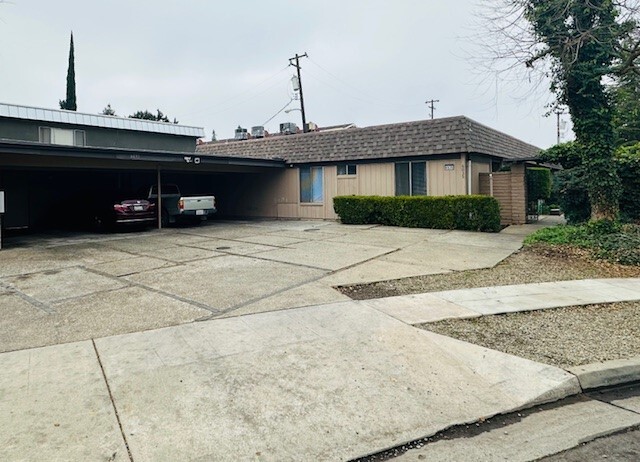 6035 N College Ave, Fresno, CA for sale - Primary Photo - Image 1 of 6