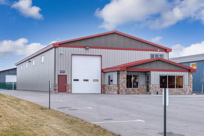 Plus de détails pour 11891 N Warren St, Hayden, ID - Industriel à louer