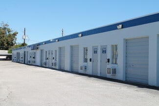 Plus de détails pour 7001 Mullins Dr, Houston, TX - Local d'activités à louer