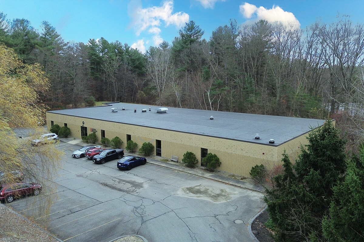 11 Beaver Brook Rd, Littleton, MA for lease Building Photo- Image 1 of 26