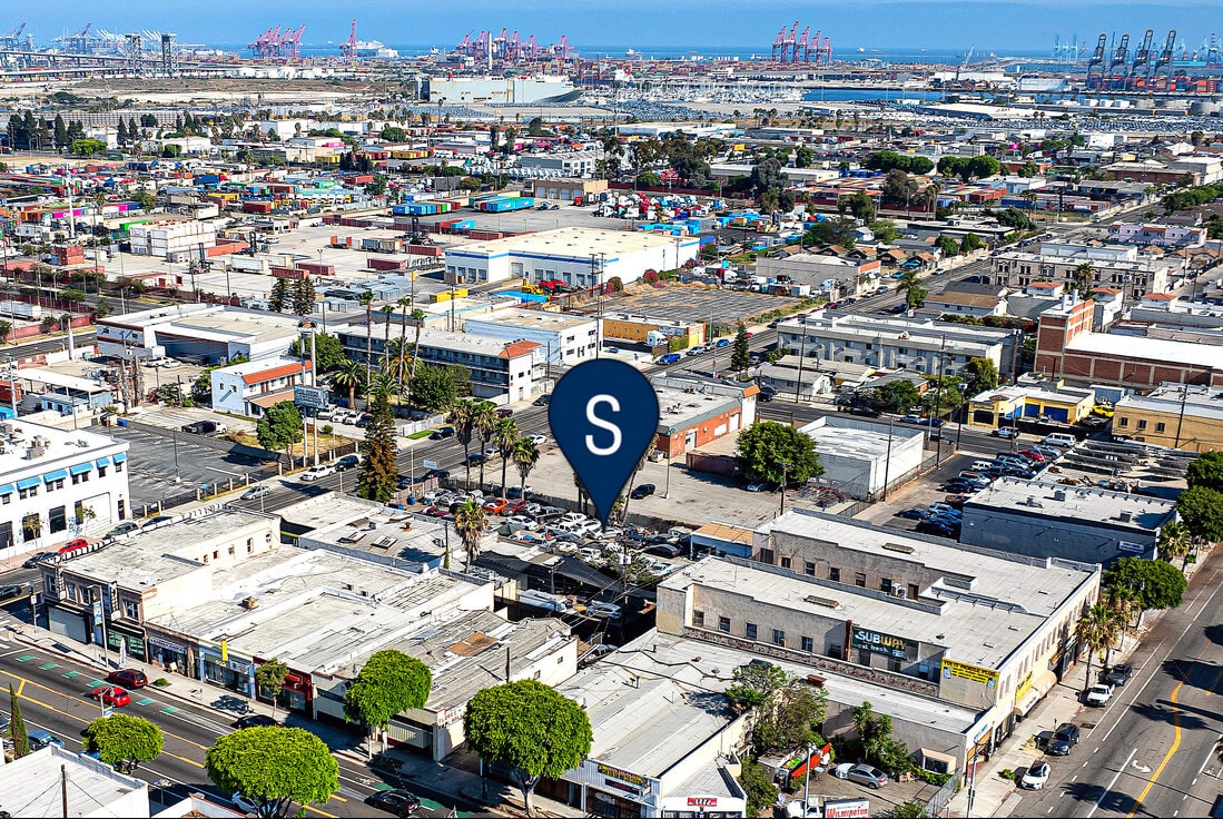 729 Broad Avenue Ave, Wilmington, CA à vendre Photo du bâtiment- Image 1 de 8