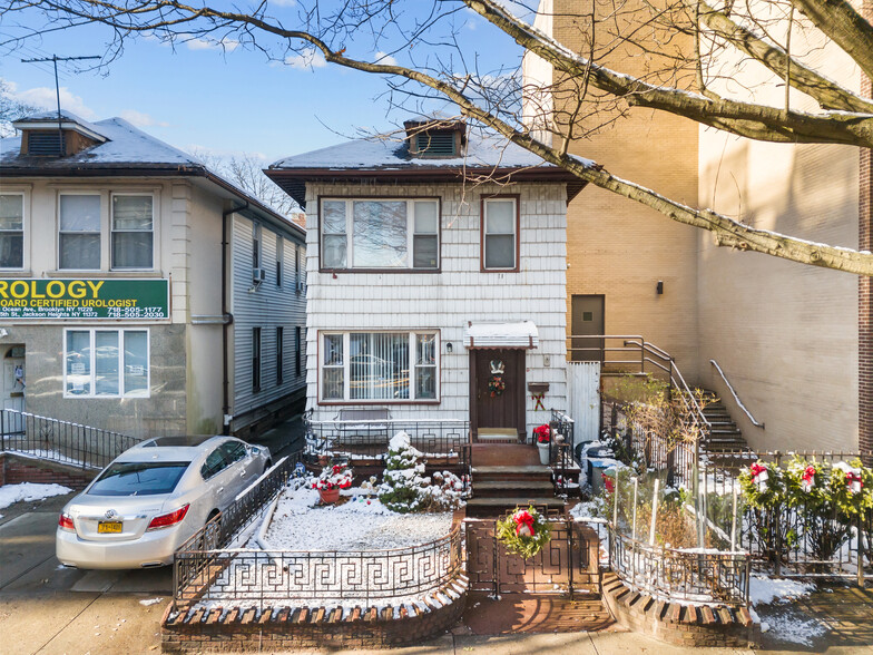 2504 Ocean Ave, Brooklyn, NY for sale - Primary Photo - Image 1 of 31