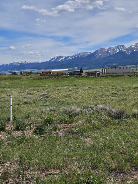 209 County Road 241, Westcliffe, CO à vendre - Photo du bâtiment - Image 2 de 8