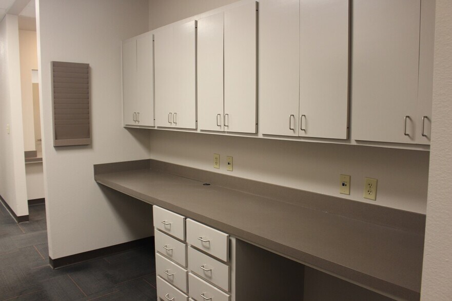 805 W Wadley Ave, Midland, TX à louer - Photo intérieure - Image 3 de 7