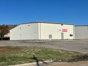 6934 Interstate Blvd, Horn Lake, MS for lease Building Photo- Image 1 of 6