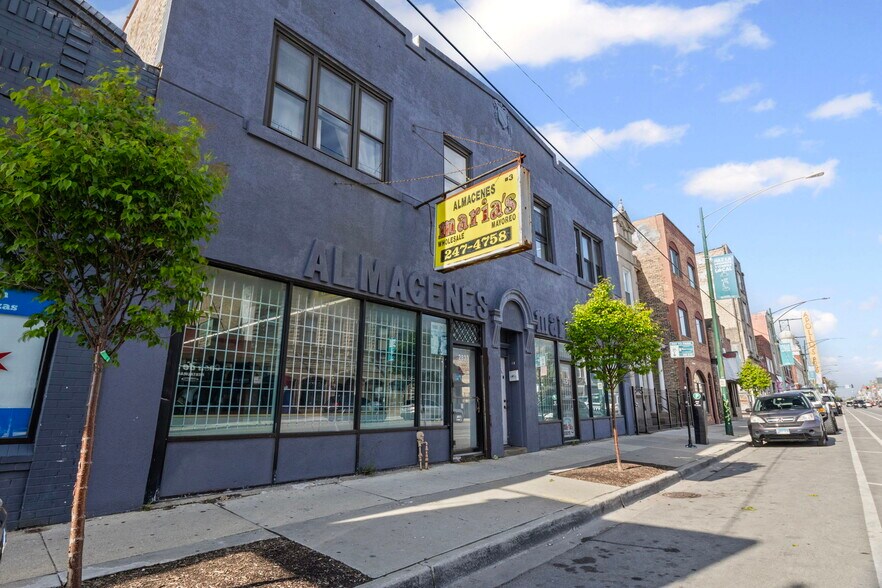 2833 W Cermak Rd, Chicago, IL for lease - Building Photo - Image 2 of 23