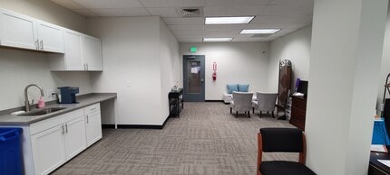 675 Orchard Heights Rd, Salem, OR for lease Building Photo- Image 1 of 7