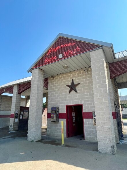 917 Belt Line Rd, Garland, TX à vendre - Photo du bâtiment - Image 1 de 5