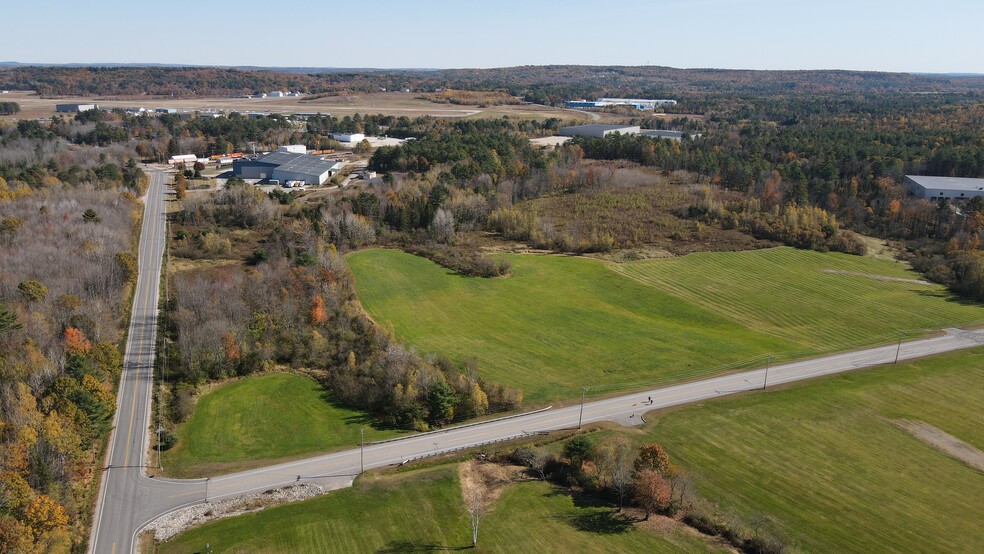 586 Lewiston Junction Rd, Auburn, ME for lease - Building Photo - Image 2 of 13