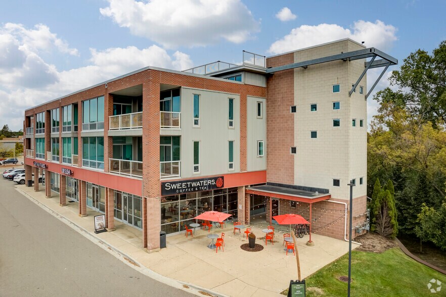 3425 Plymouth Rd, Ann Arbor, MI à louer - Photo du bâtiment - Image 2 de 59