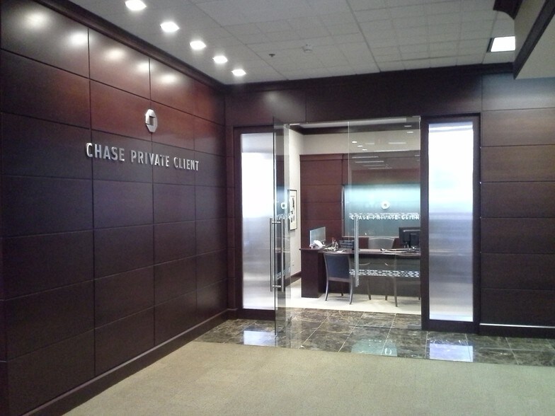 513 Central Ave, Highland Park, IL à louer - Photo intérieure - Image 2 de 5