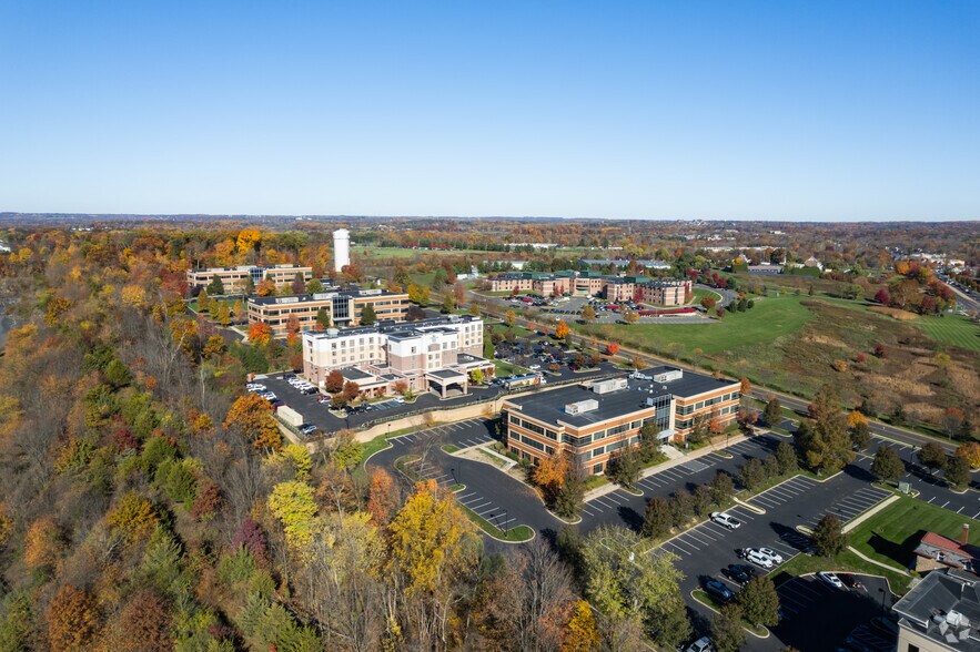 2700 Kelly Rd, Warrington, PA à louer - Aérien - Image 3 de 21